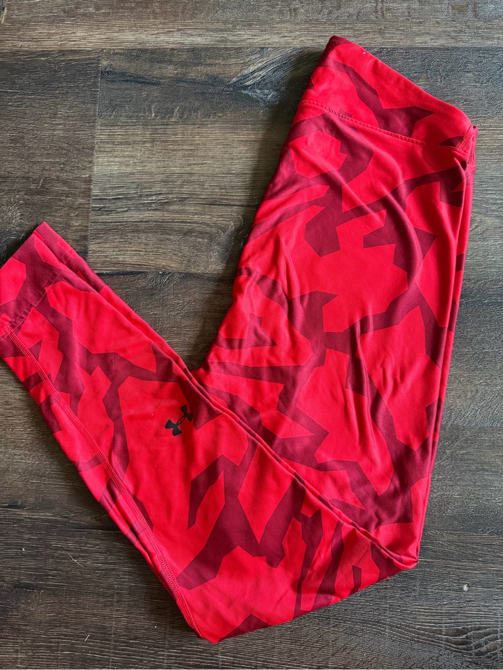 Under Armour ColdGear Red Camo Compression Leggings | Large